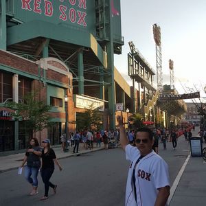 Meet your Posher, Cesar